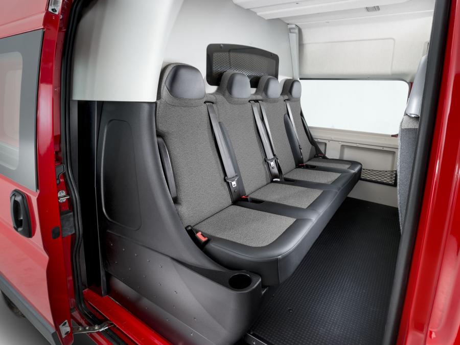  Fiat Ducato Combi Van 2014 года  (фото 2 из 2)